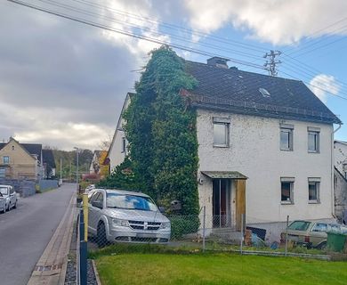 Charmantes Wohnhaus in Ransbach-Baumbach – ideal für eine liebevolle Neugestaltung