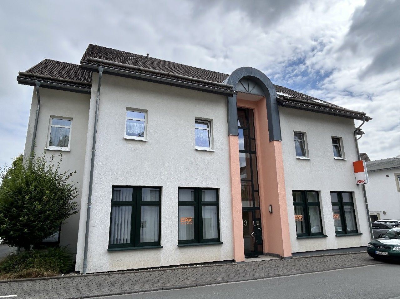 Straßenansicht