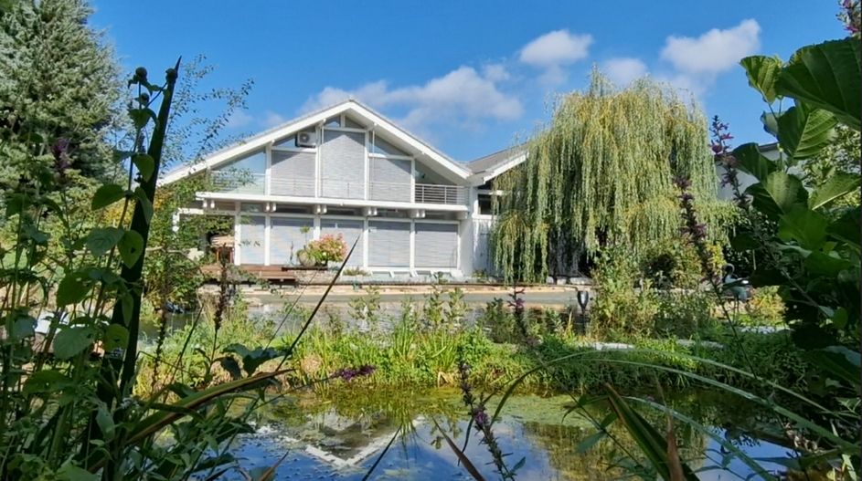 Geldern: EFH mit Gewerbehalle