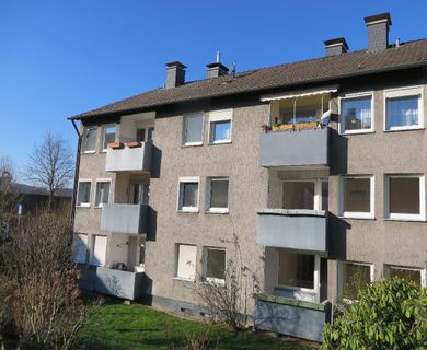 Direkt am Rande des Hameckeparks, 3- Zimmer ETW mit Tageslichtbad und Balkon. Provisionsfrei!