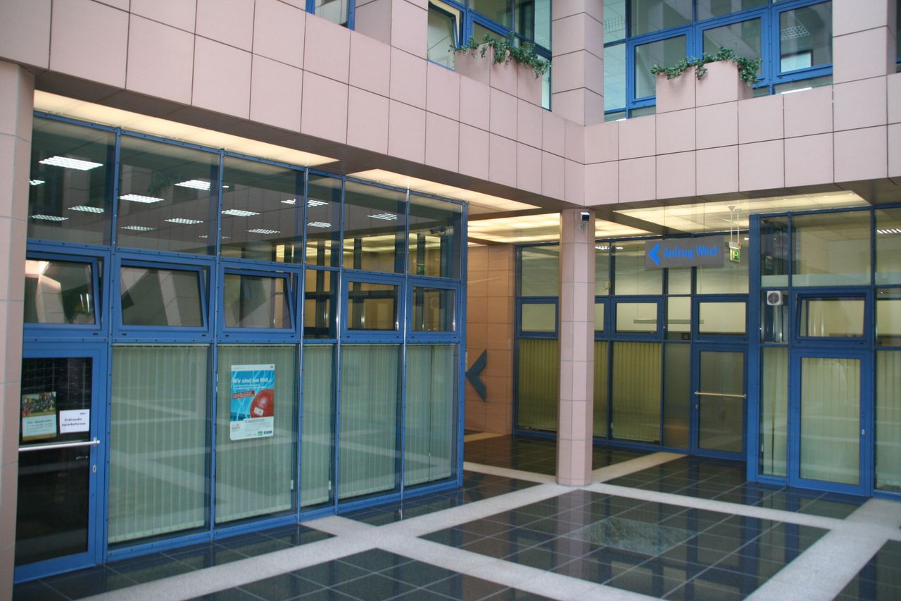 *PROVISIONSFREI* ca. 870 m² Bürofläche, Do-City am Hauptbahnhof (historisches Gebäude) zu vermieten!