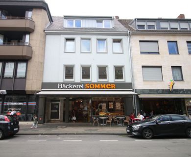 HELLE LICHTDURCHFLUTETE 2-ZIMMERWOHNUNG IN DER KREFELDER INNENSTADT ZEITNAH ZU BEZIEHEN!