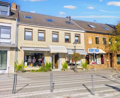 WILLICH: GUT VERMIETETES WOHN-UND GESCHÄFTSHAUS ZU VERKAUFEN!