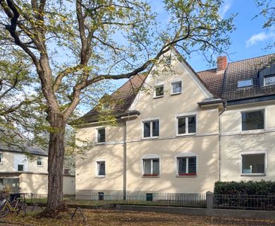 Wohnen mit Charakter! Dreifamilienhaus mit Altbaucharme und Garten in Bonn