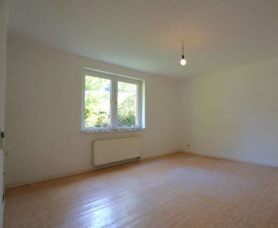 Zentrale 2-Zimmer-Wohnung nahe BiTS  Studenten aufgepasst!