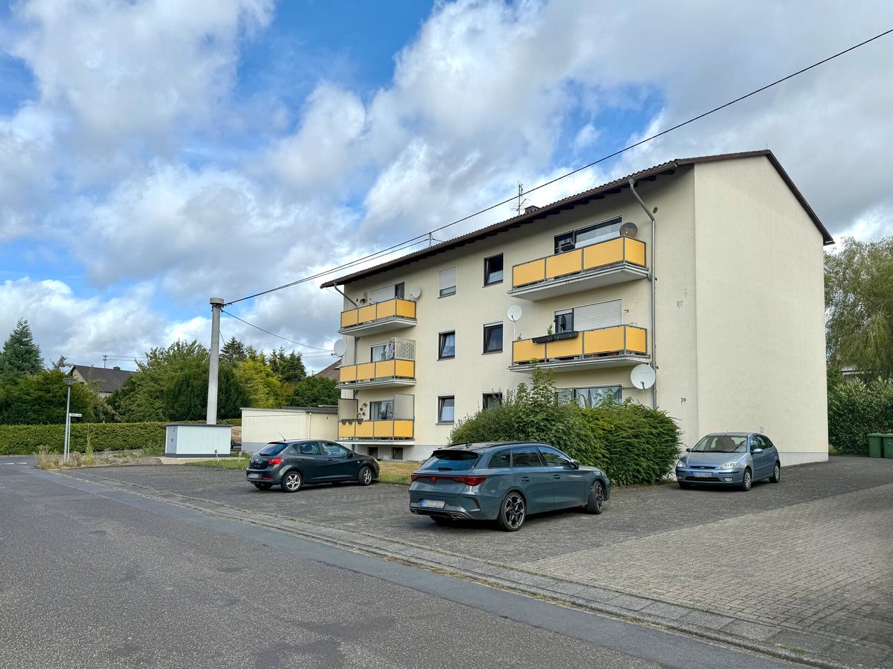 Straßenansicht Haus 1