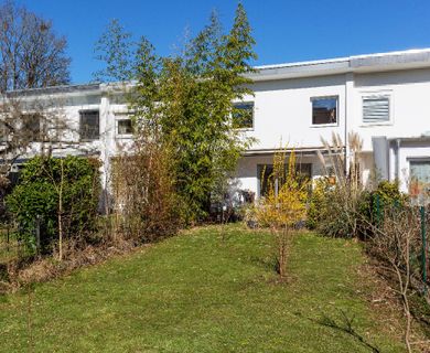 NEU: Teilmodernisiertes Reihenmittelhaus mit Garten für die kleine Familie