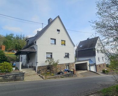 Ein vielseitiges Objekt mit Potenzial–ideal für Familien, Investoren oder als Mehrgenerationenhaus!