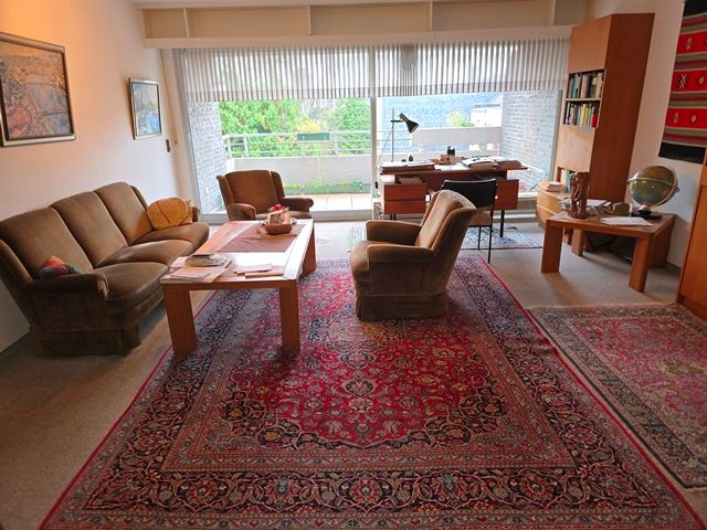 Seltene Gelegenheit: 4-Raum-Wohnung vis à vis des Adenauerplatz