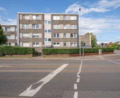 4 Zimmer voller Chancen – erschaffen Sie Ihr persönliches Wohnparadies nahe dem Stadtpark