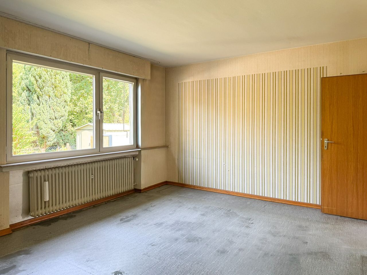 Handwerkertraum: Zweifamilienhaus zum Verwirklichen Ihrer Wohnideen