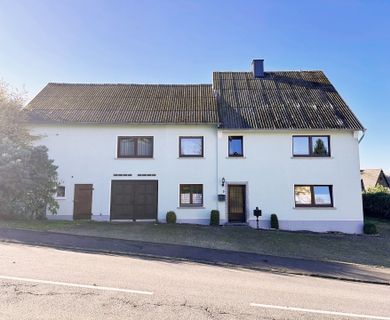 Einfamilienhaus mit großem Gartengrundstück und Ausbaureserve – Nähe Hachenburg!