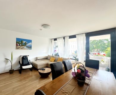 MODERNE 3-ZIMMERWOHNUNG MIT BALKON IN DER KREFELDER INNENSTADT ZU MIETEN